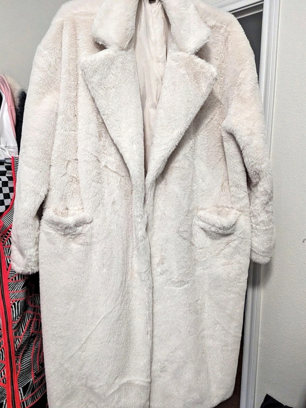 Pretty Little Thing Cream Teddy Coat Like New